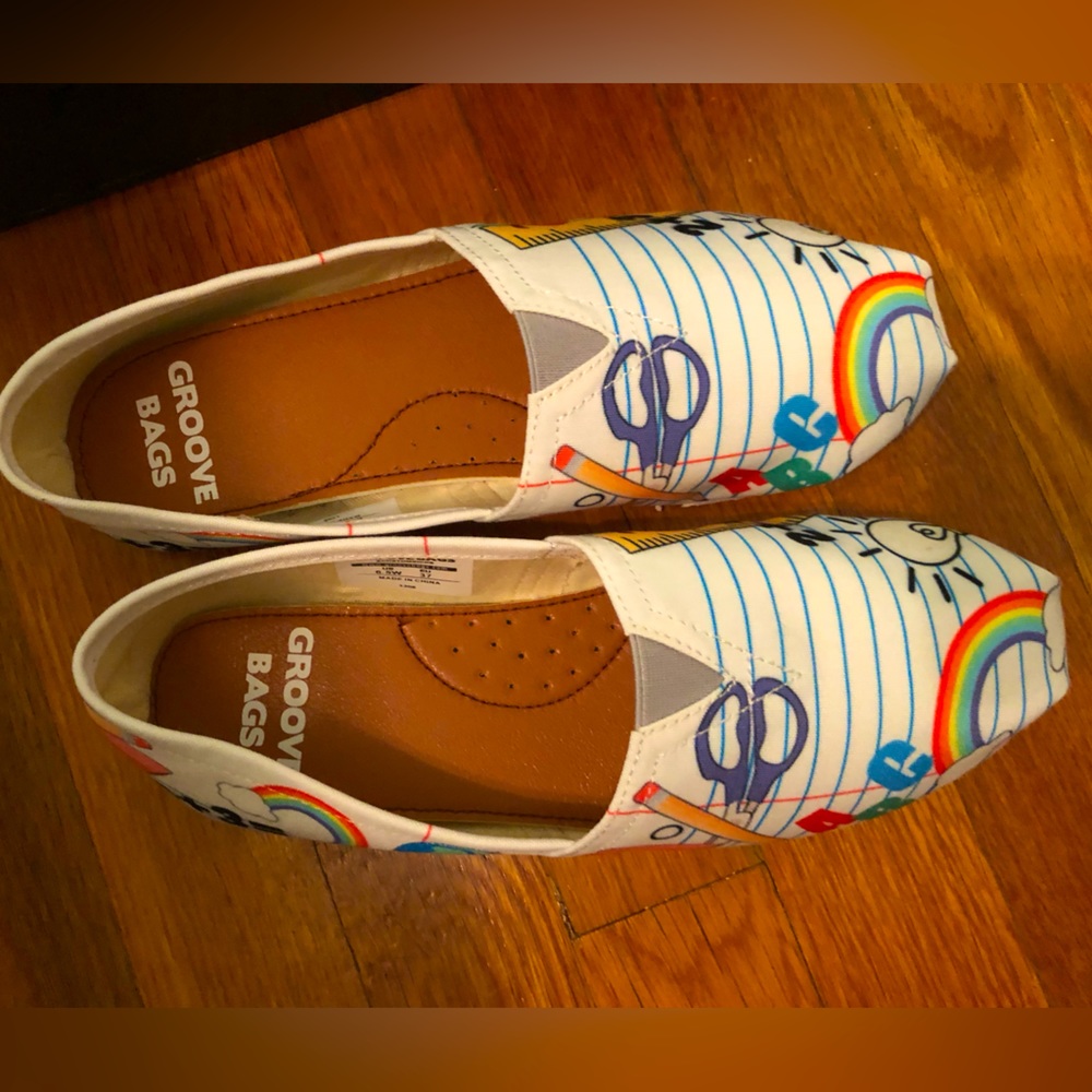 ✨Brand New✨GrooveBags Flats (Tom’s style), size 6.5!